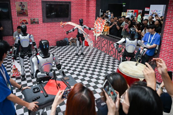 要配资 【新华解读】消费创新、智能向善 看人工智能如何注入新动能